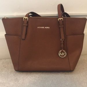 Michael Kors Jet Set Small Tote